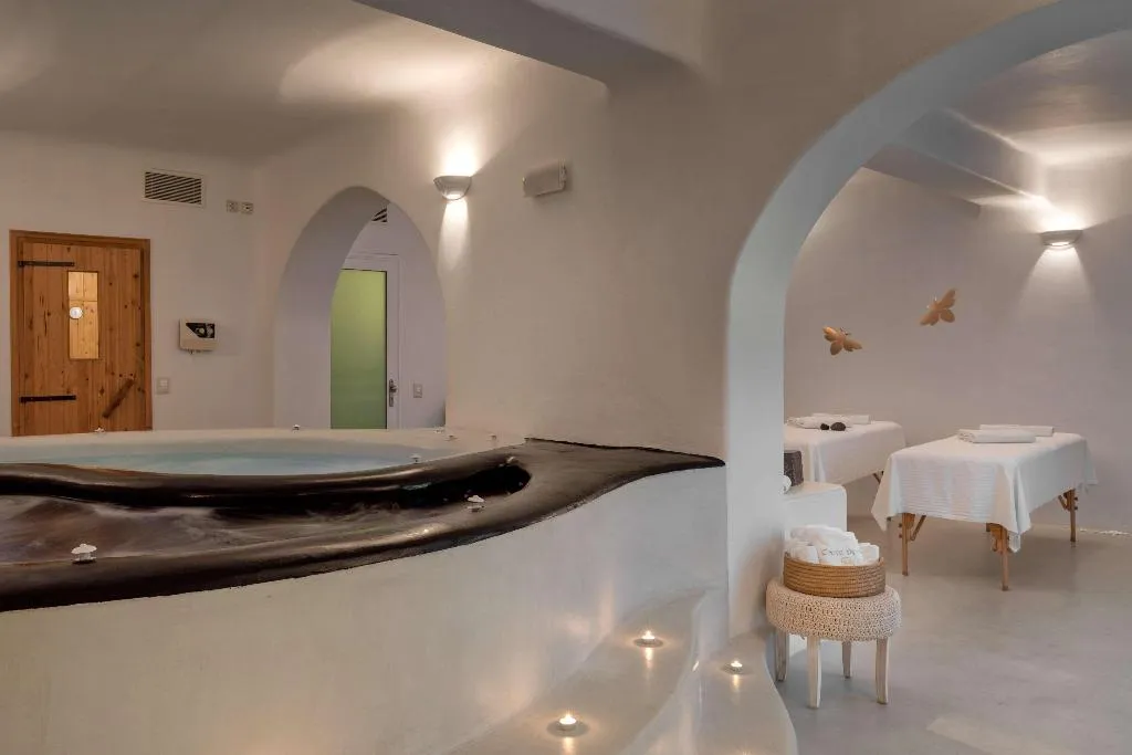 Sports and Entertainment, Carpe Diem Exclusive Boutique Resort, Santorini