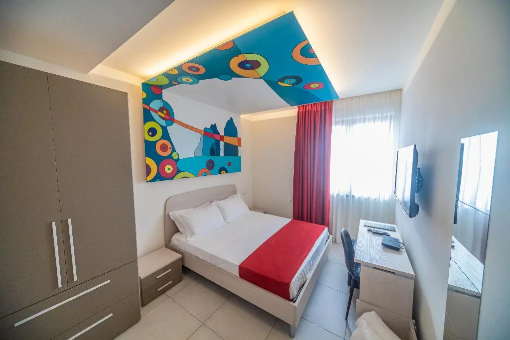 DOUBLE DELUXE Room, Happyrooms, Naples