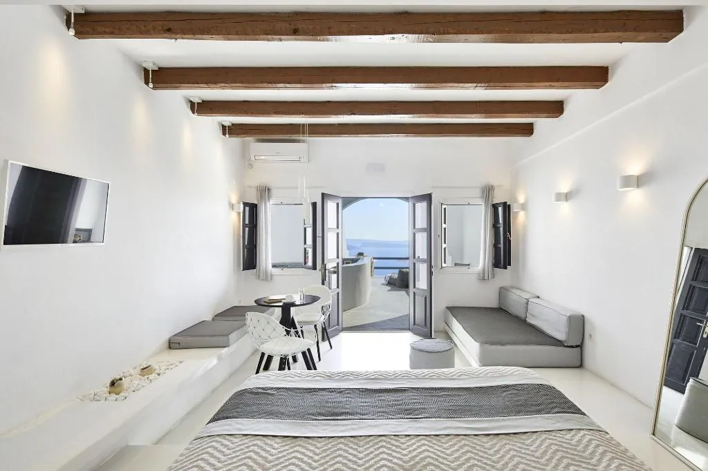 Room, Oia Suites, Santorini