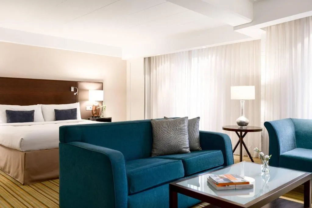 Room, Renaissance Amsterdam Hotel, Amsterdam