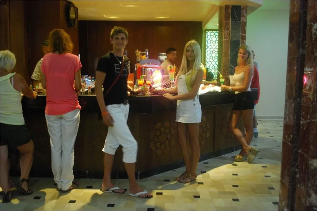 Bar, Thapsus Beach Resort, Tunisia
