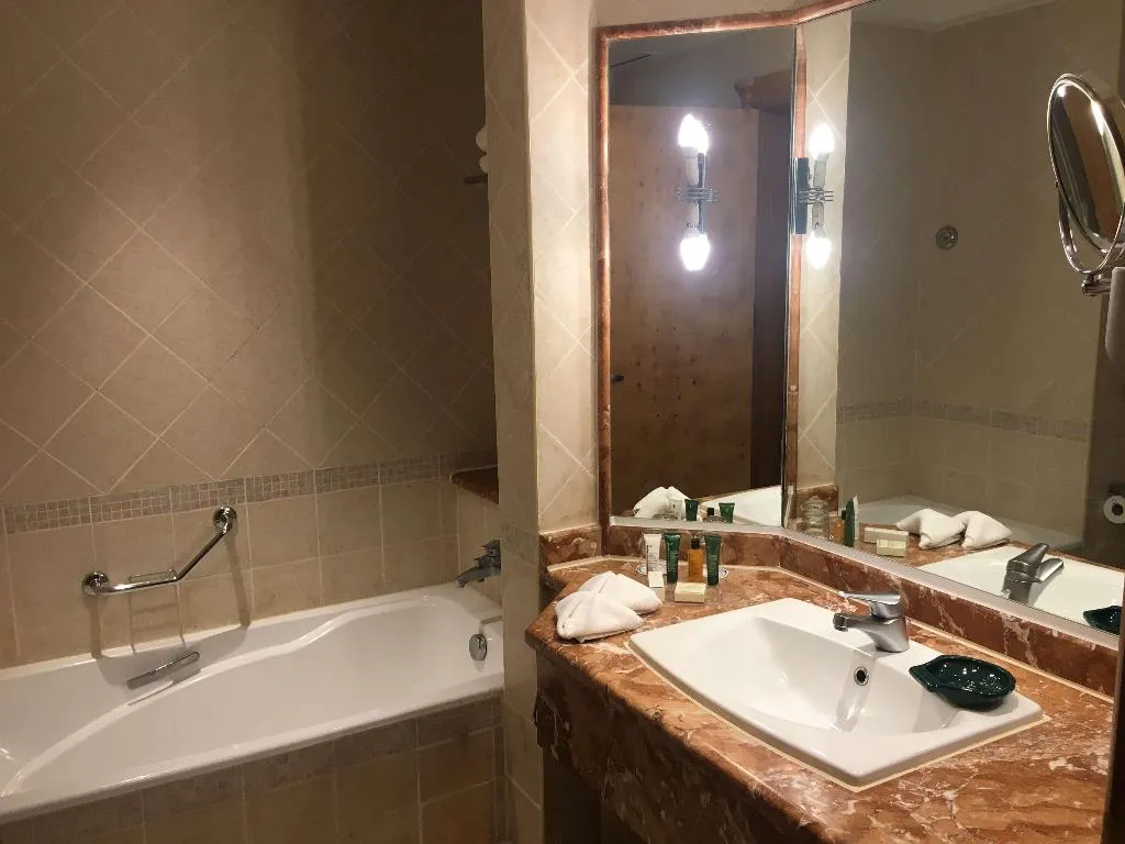 Double or Twin STANDARD Room, Hilton Pyramids Golf, Cairo