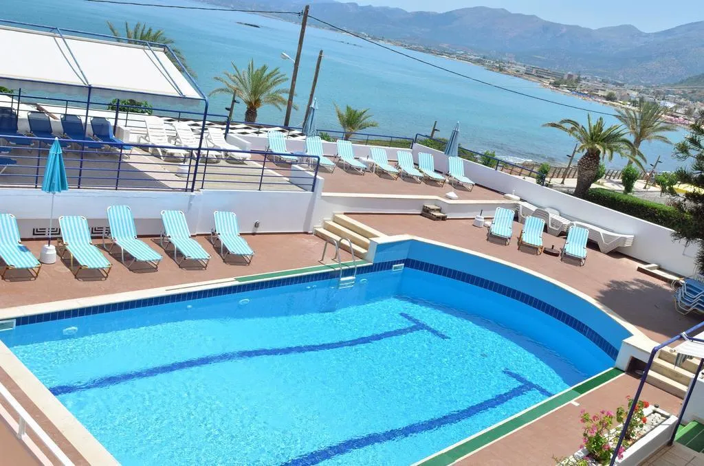 Pool, Thisvi, Crete