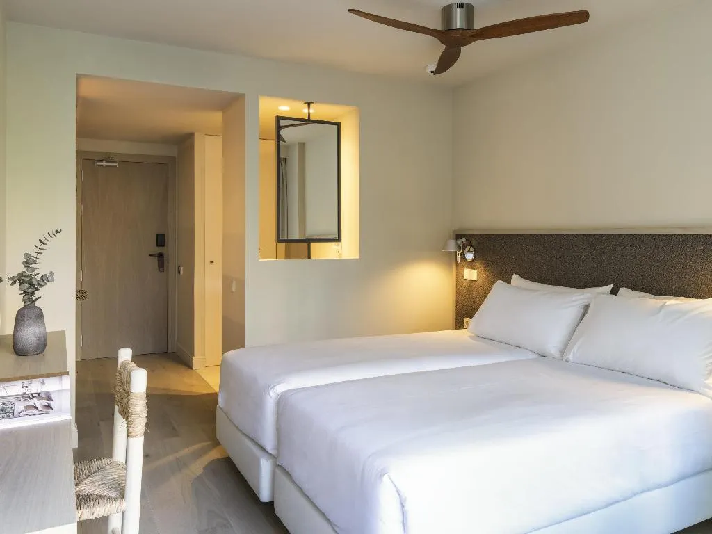 Room WITH TERRACE Room, Mercure Benidorm, Costa Blanca