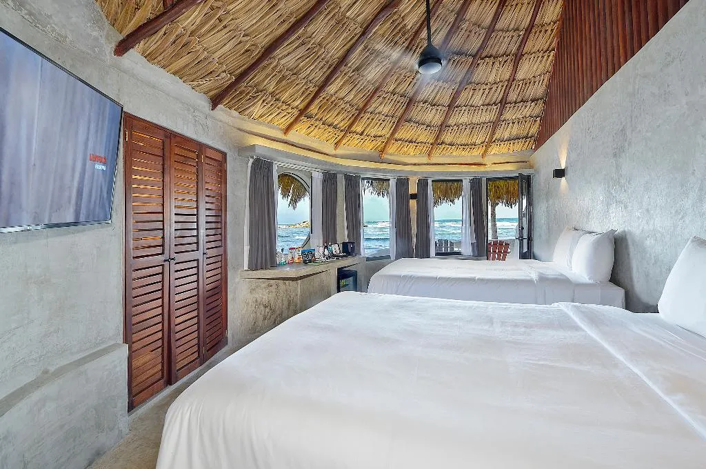 Room OCEAN FRONT TWO DOUBLE BEDS Room, Maya Tulum, Cancun Area