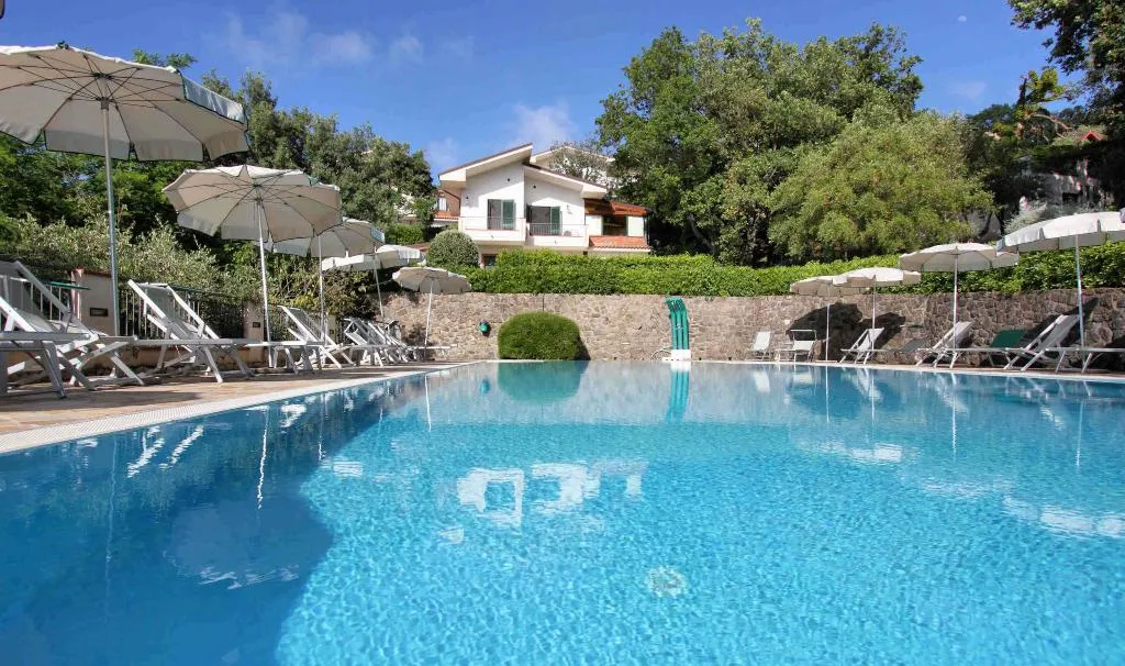 Pool, Residence Galati, Catania