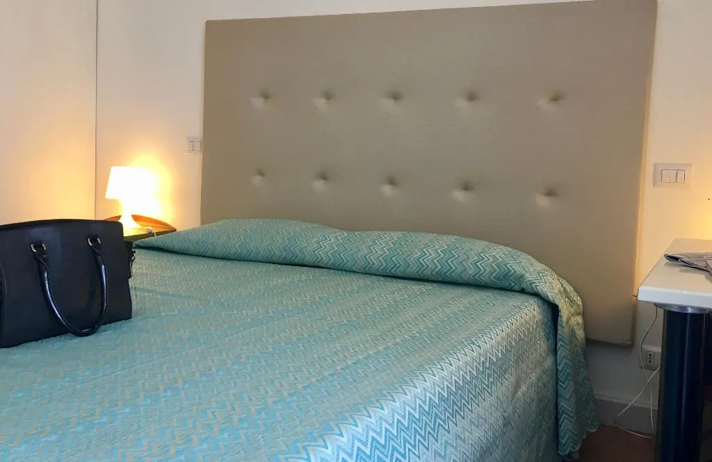 TRIPLE STANDARD Room, Hotel 38 Aira, Palermo