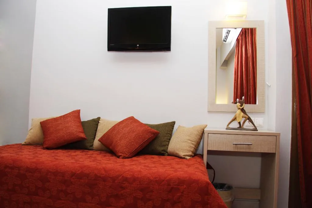 TRIPLE STANDARD Room, Golden Beach, Athens