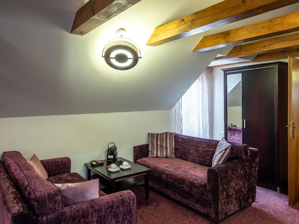 SUITE DELUXE Room, EA Hotel Embassy Prague, Prague