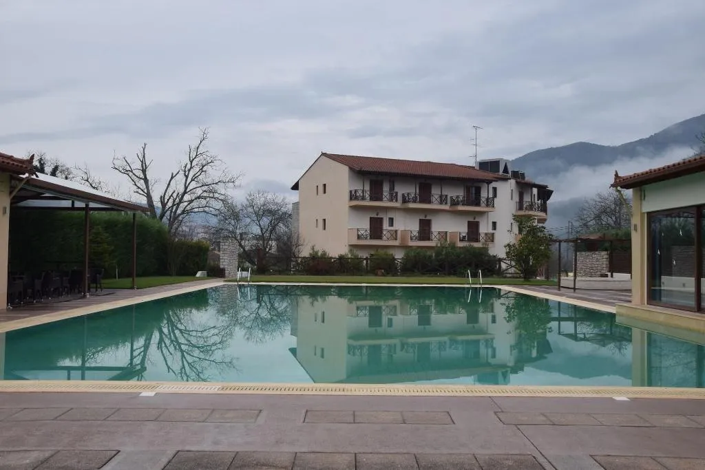 General view, Mont Helmos, Athens