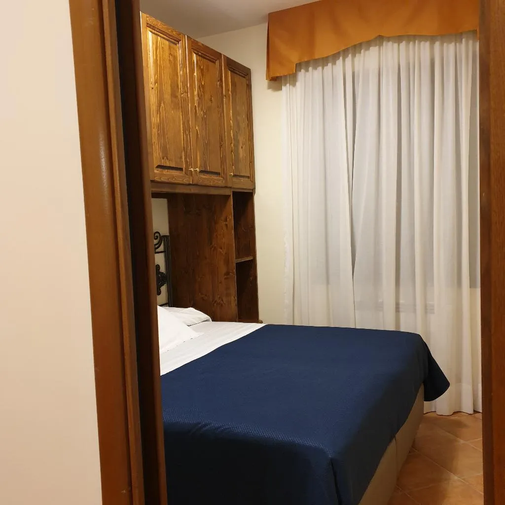 APARTMENT SUPERIOR CAPACITY 3 Room, Residence L'Incanto Sorrento, Naples