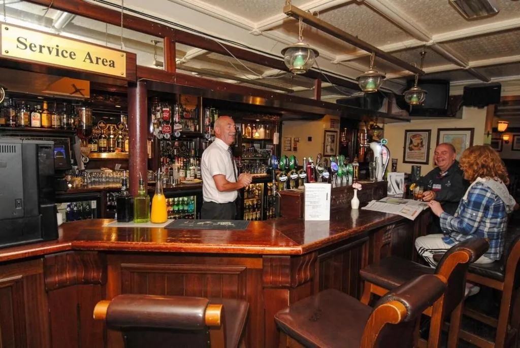 Bar, The Lansdowne Hotel, Dublin