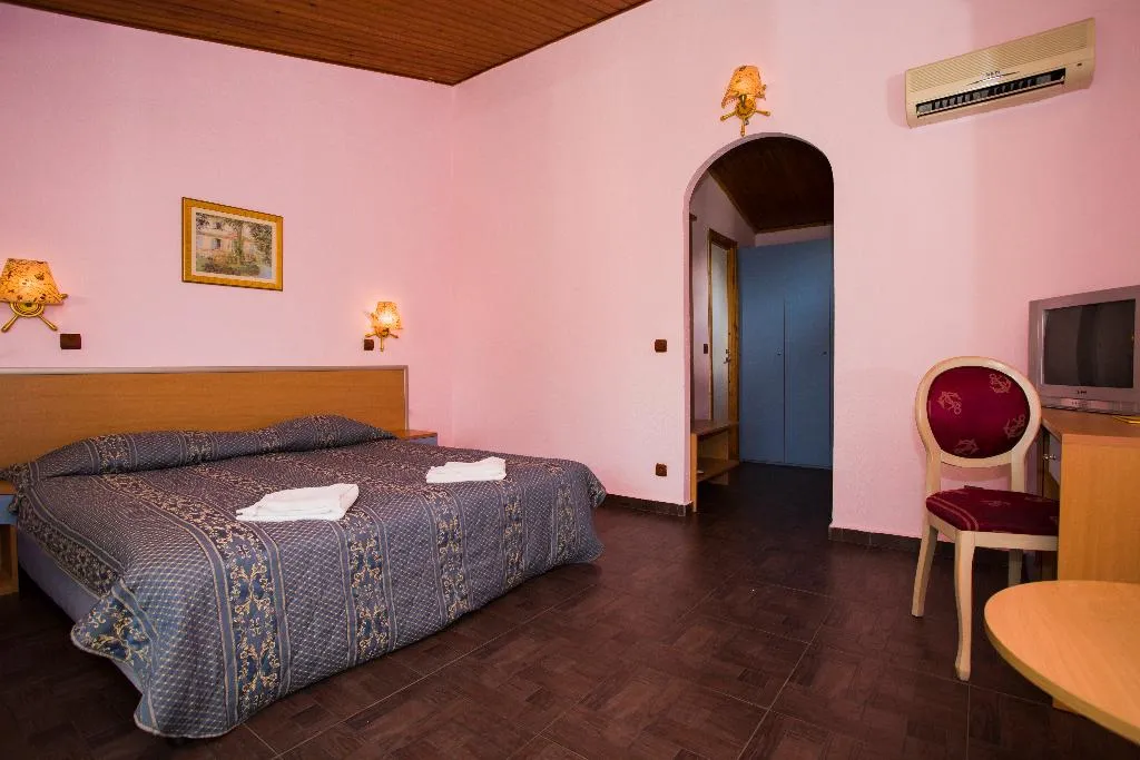DOUBLE SINGLE USE PARK VIEW Room, Villas Elenite - All Inclusive, Bourgas