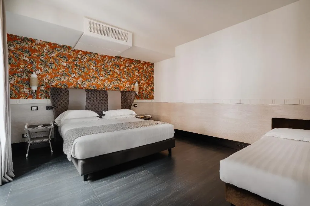 FAMILY ROOM EXECUTIVE Room, Unica Suites Roma, Rome