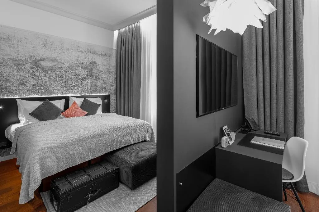 JUNIOR SUITE STANDARD Room, THE MANES Boutique Hotel Prague, Prague