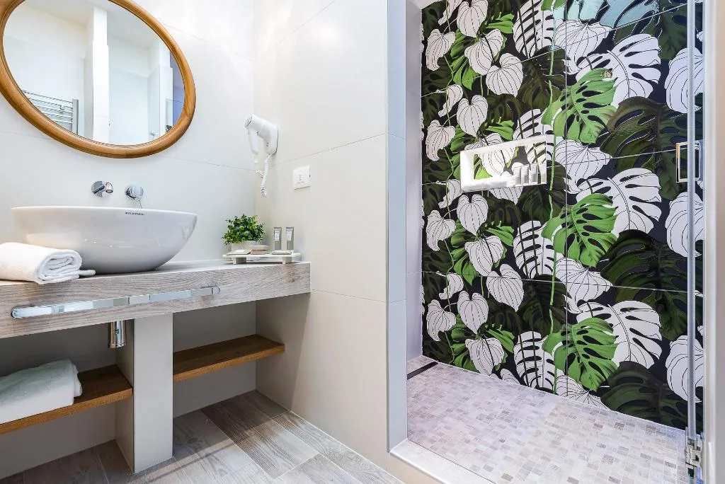 DOUBLE STANDARD Room, The Green Park Hotel, Venice