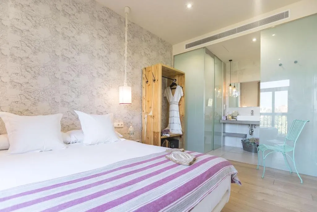 Room, The Corner House, Seville