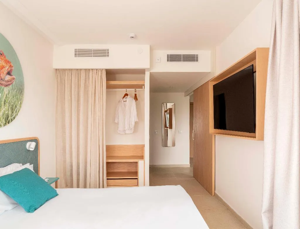 SUITE BEACH FRONT Room, Iberostar Selection Albufera Park All Inclusive, Majorca