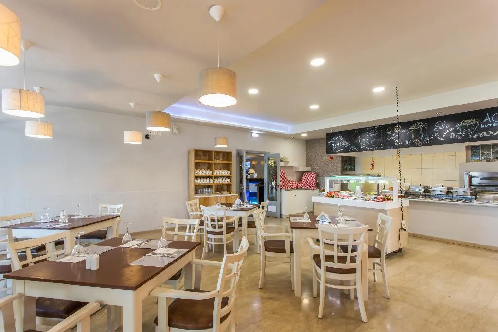 Restaurant, Silver Bay Hotel, Corfu