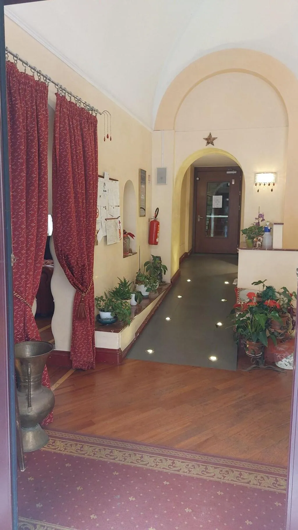 Lobby, Demetra Capitolina, Rome