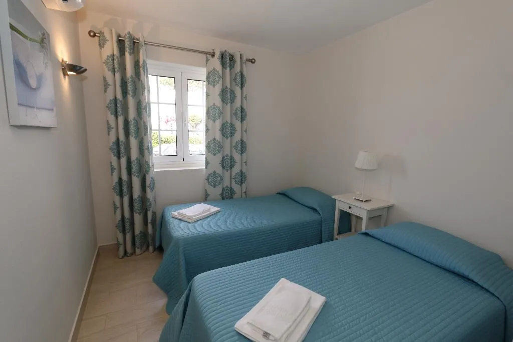 APARTMENT TWO BEDROOMS Room, Apartamentos The Old Village by Village 4u, Algarve
