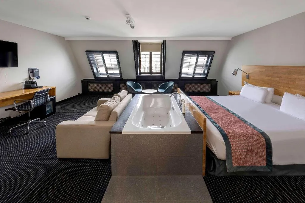 Room, Catalonia Vondel Amsterdam, Amsterdam