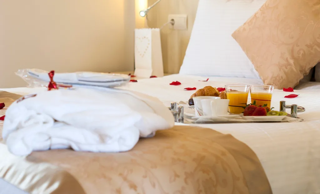 DOUBLE WITH TERRACE Room, Moon Dreams Torremolinos, Costa Del Sol