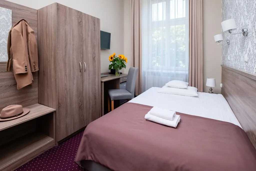 SINGLE STANDARD Room, Maximum, Krakow