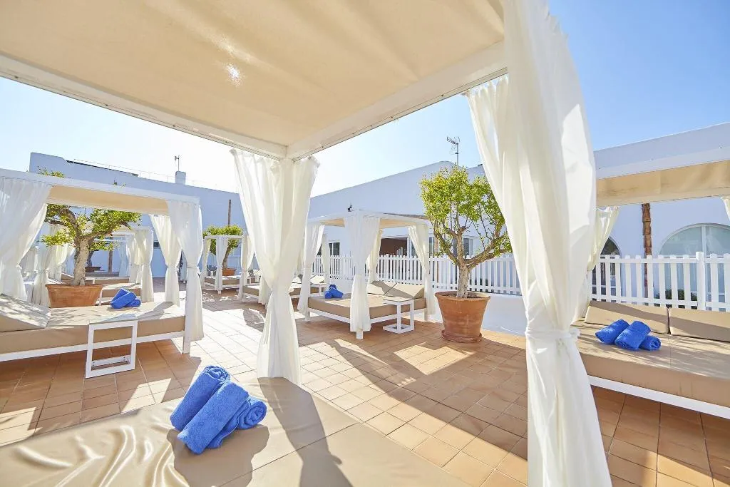 Terrace, Prinsotel Alba Hotel Apartamentos, Majorca
