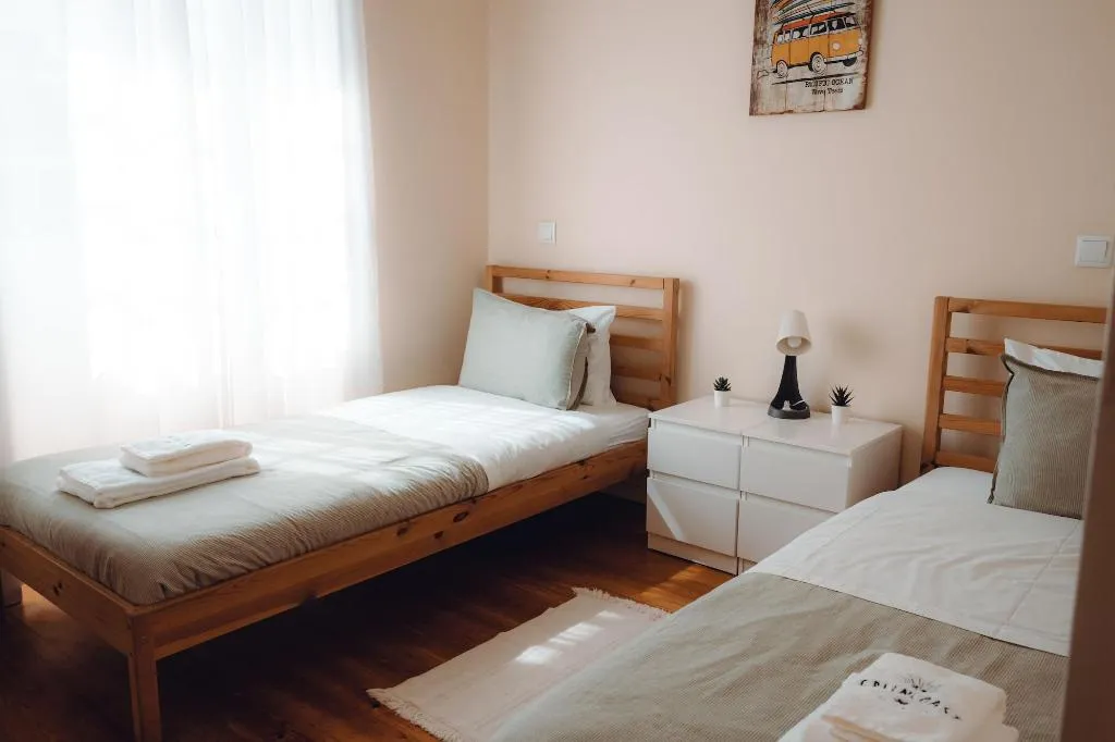 Room, The Beach Corner Guesthouse, Porto
