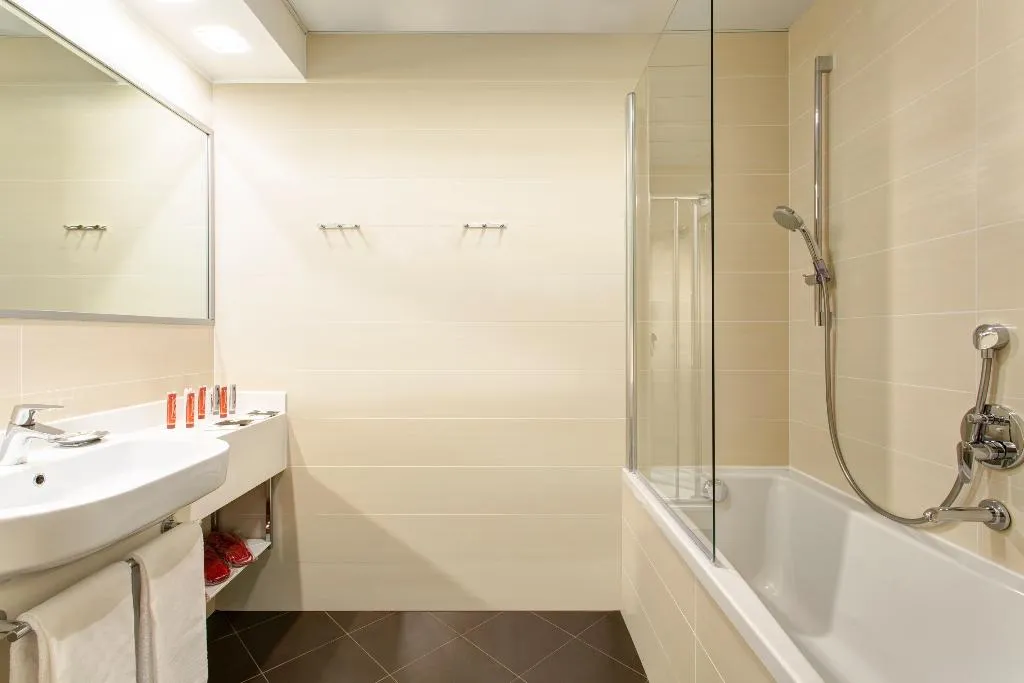 TRIPLE STANDARD Room, iQ Hotel Roma, Rome
