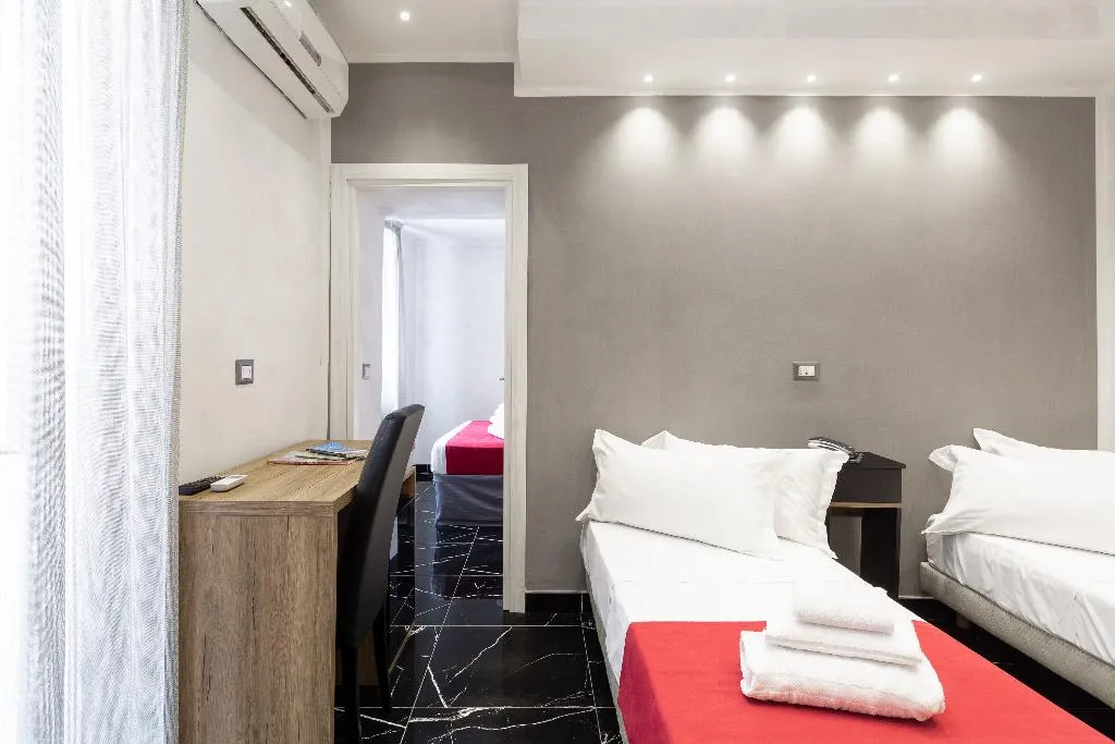 QUADRUPLE STANDARD Room, Hotel Bella Napoli, Naples