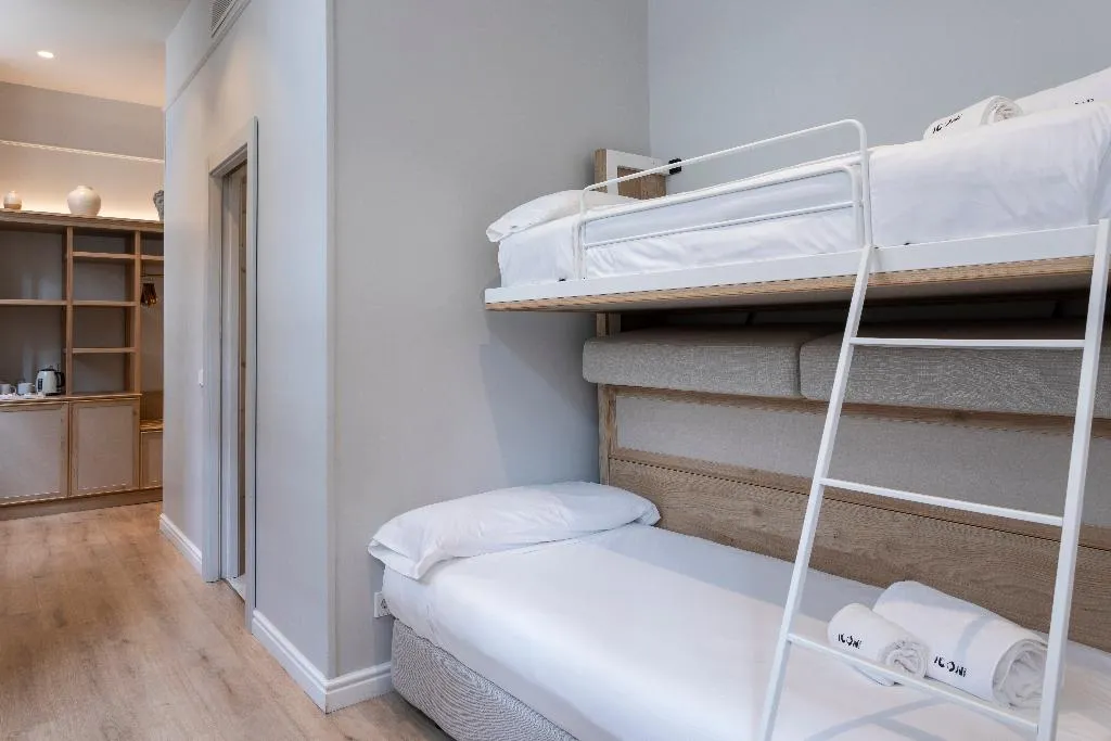 QUADRUPLE STANDARD Room, Icon Malabar, Costa Del Sol