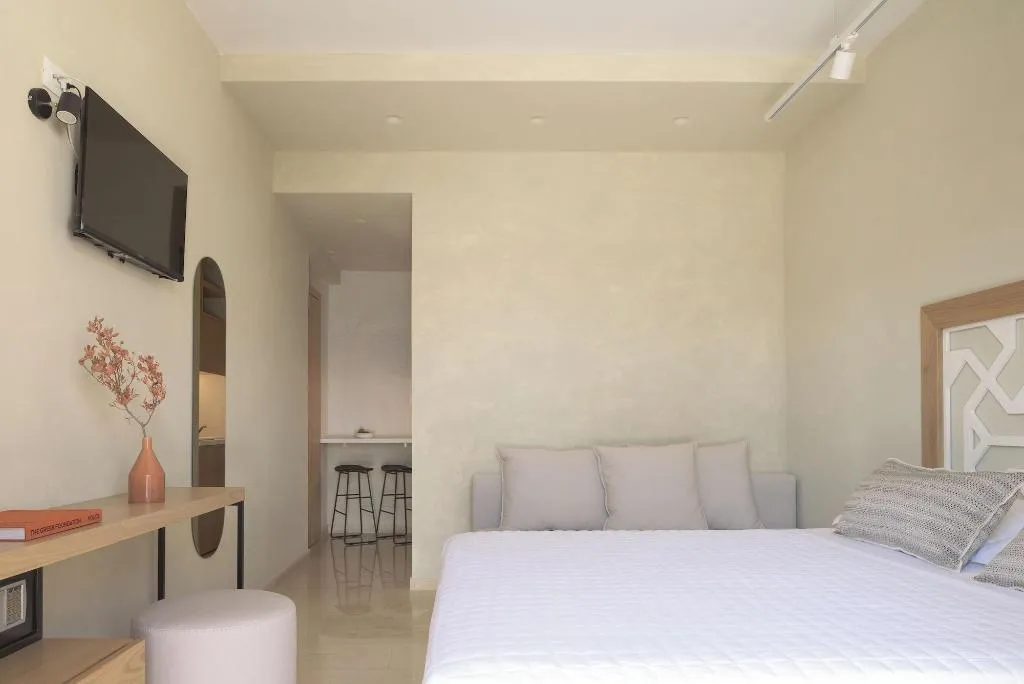 Room, Apollo Philoxenia, Crete
