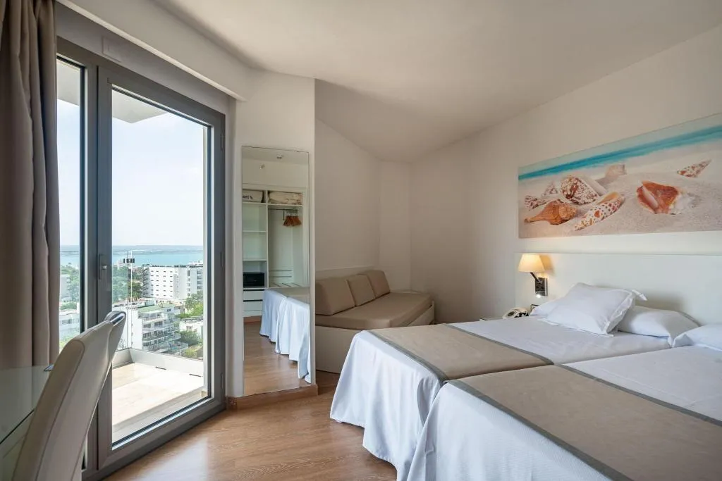 TWIN SEA VIEW WITH BALCONY Room, THB Maria Isabel, Majorca