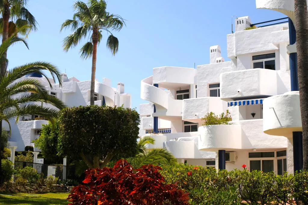 Sports and Entertainment, Ona Campanario, Costa Del Sol