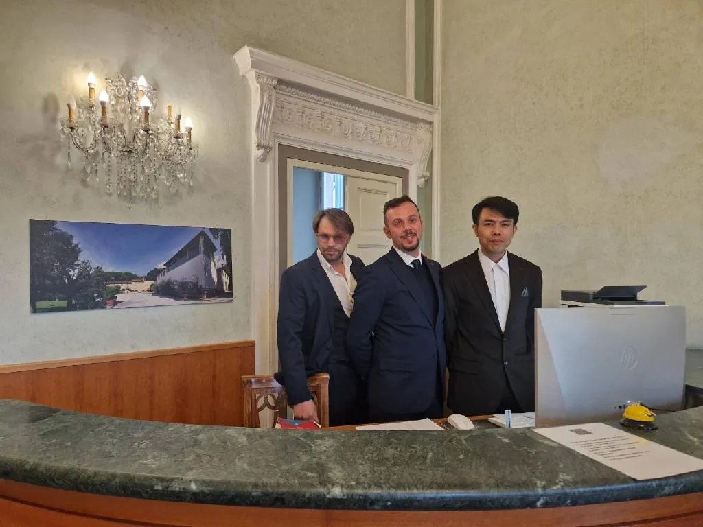 Lobby, Fantastic Garden, Florence