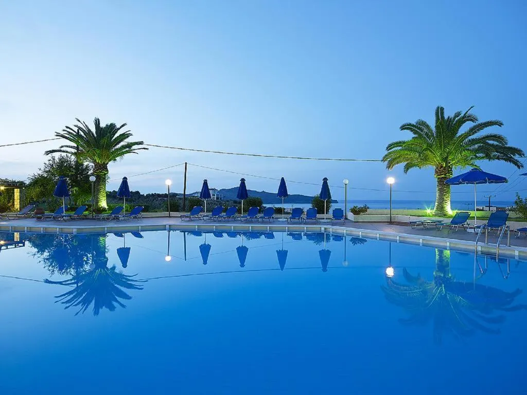 Pool, Eleftheria, Crete