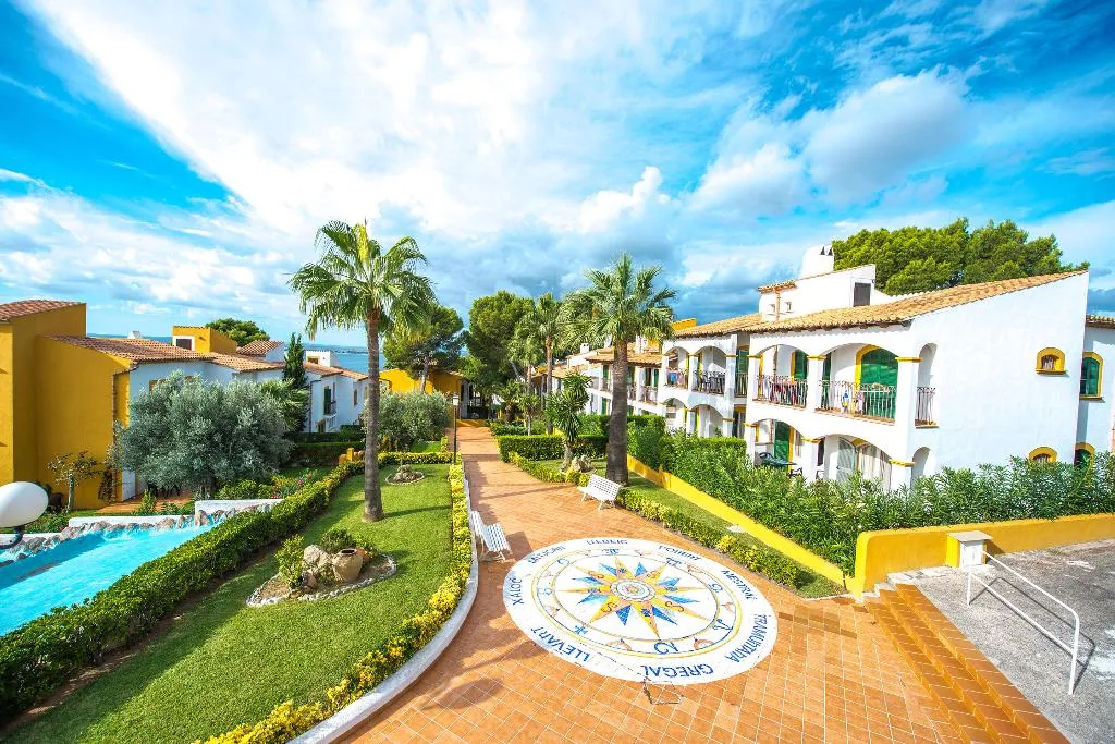 VILLA THREE BEDROOMS Room, Ona Aucanada, Majorca