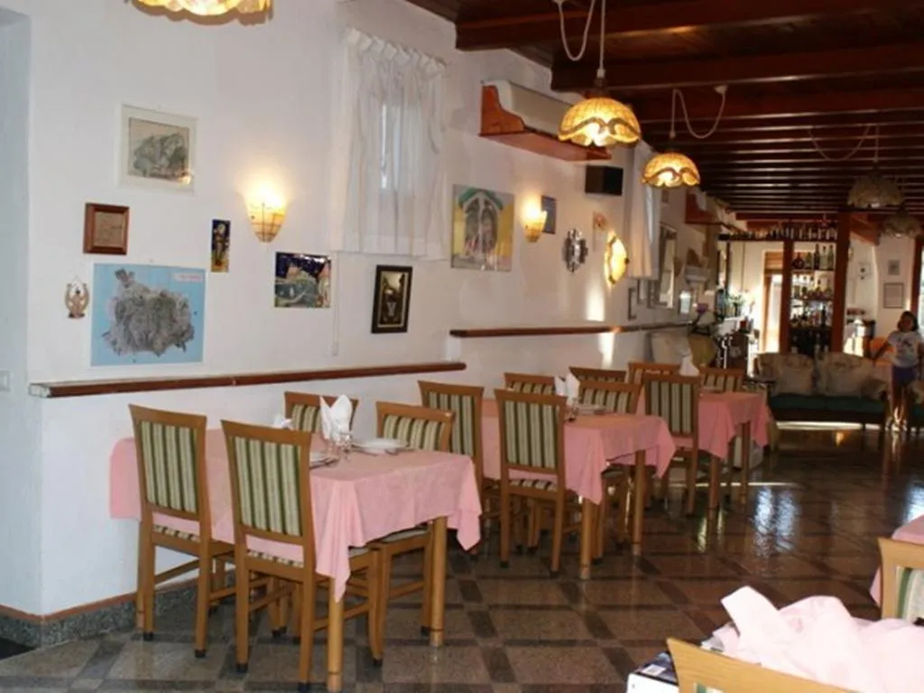 Restaurant, Residence Villa Marinù, Naples