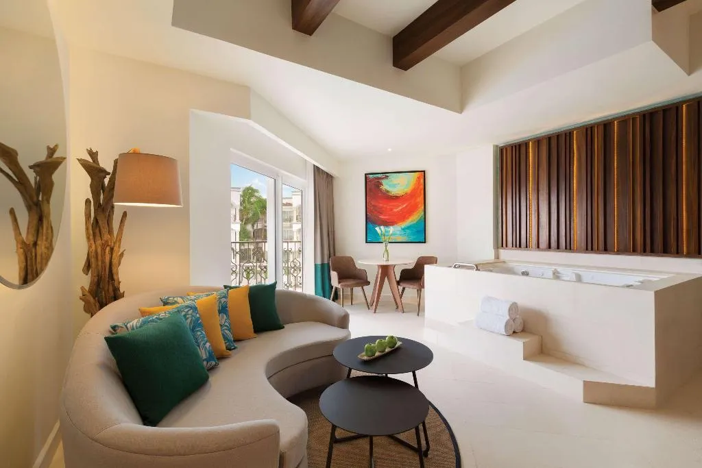 JUNIOR SUITE OCEAN VIEW KING BED Room, Hyatt Vivid Playa Del Carmen - Adults Only, Playa Del Carmen