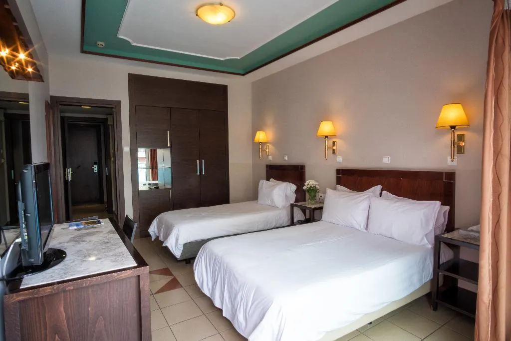 TRIPLE STANDARD Room, Pythagorion, Athens