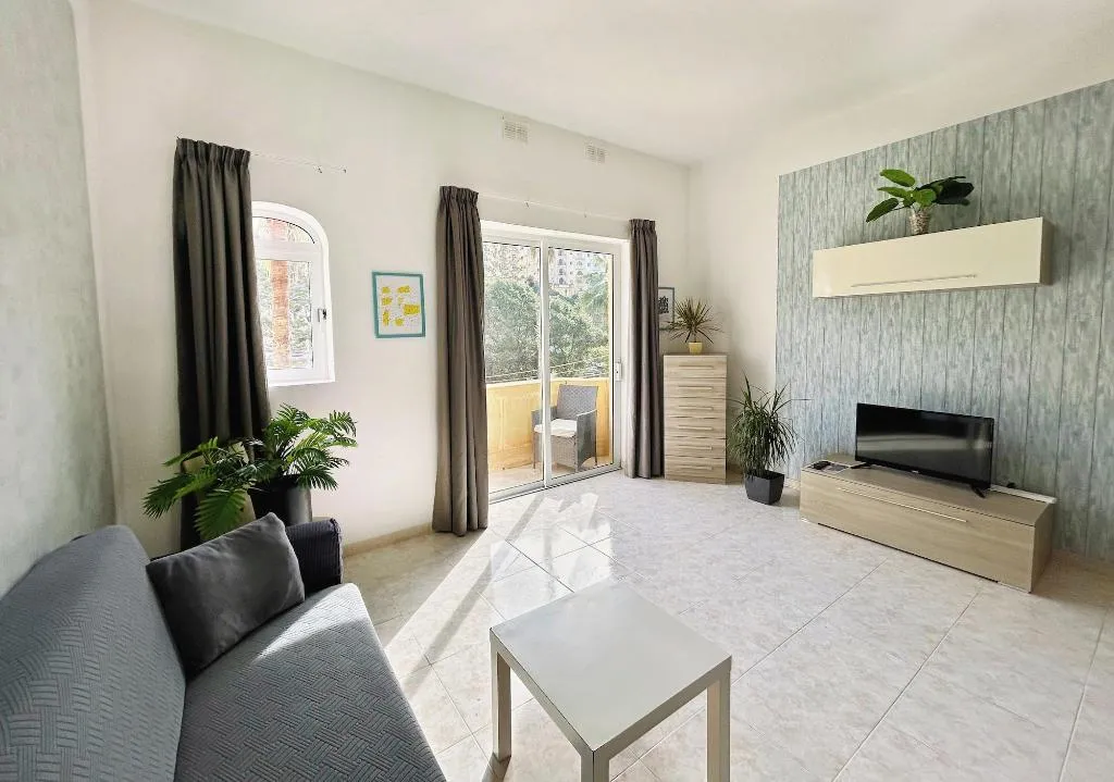 Room, Arzella Apartments, Gozo