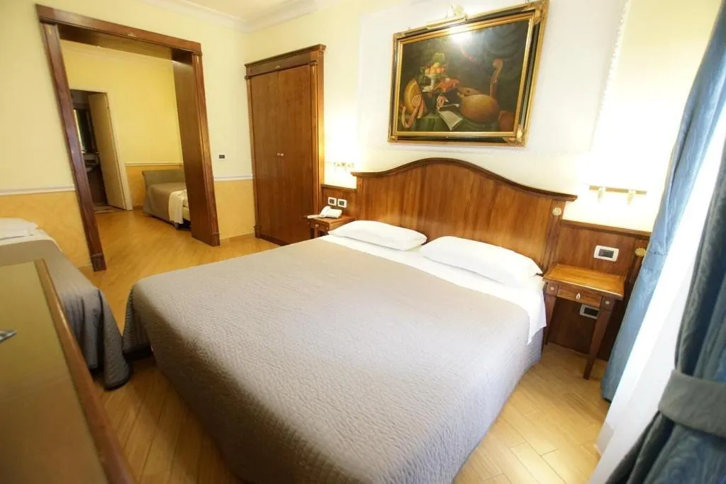 Room, Giglio Dell'Opera, Rome