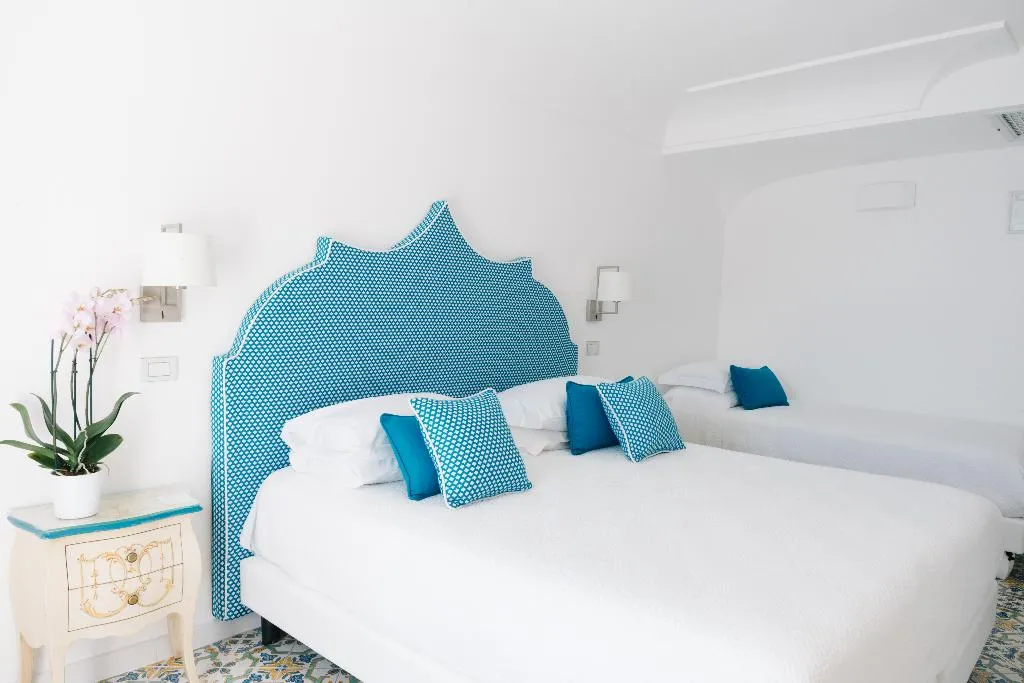 TRIPLE SUPERIOR Room, Hotel Conca D'Oro, Naples