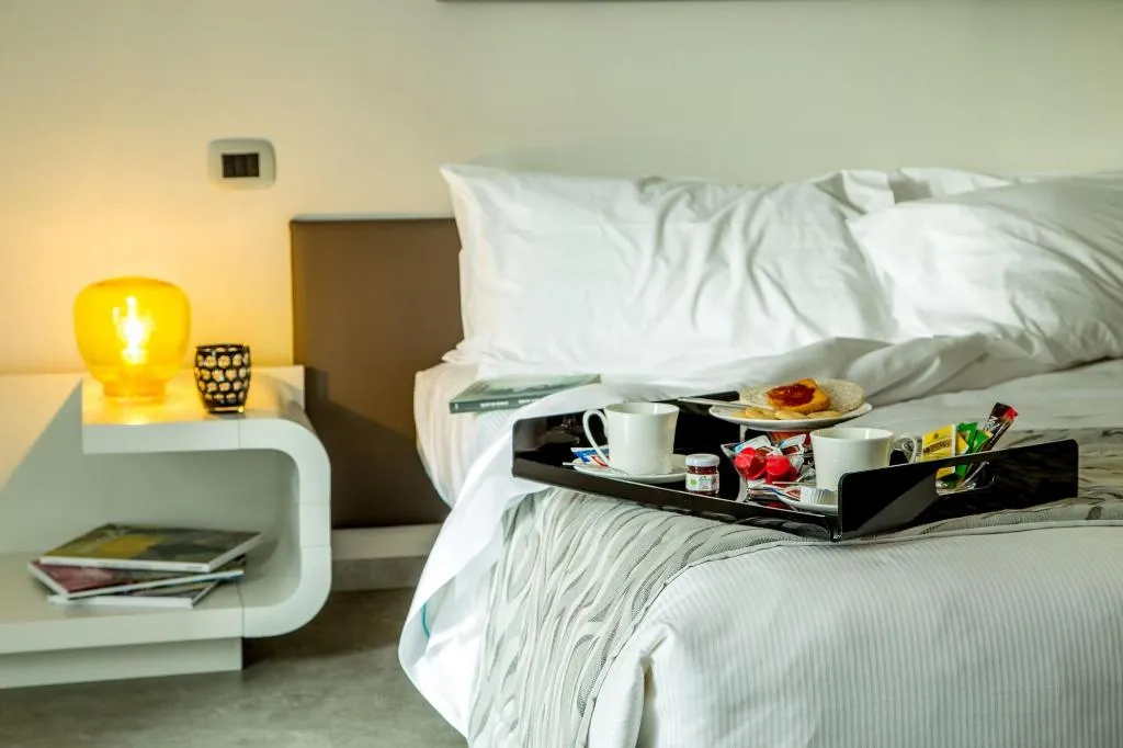Room, Montenapoleone Suites, Milan