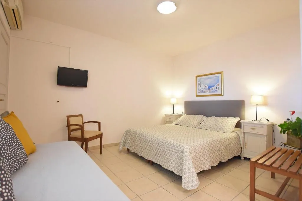 Room, Rodakas Hotel, Santorini