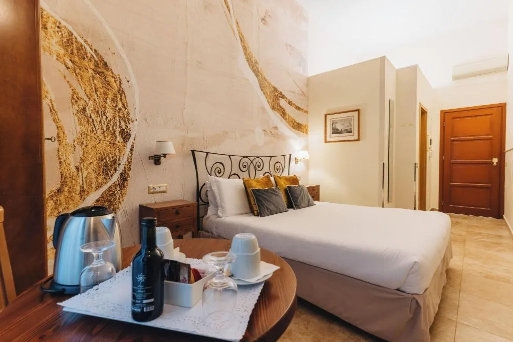 DOUBLE CLASSIC QUEEN BED Room, Hotel Le Clarisse Al Pantheon, Rome