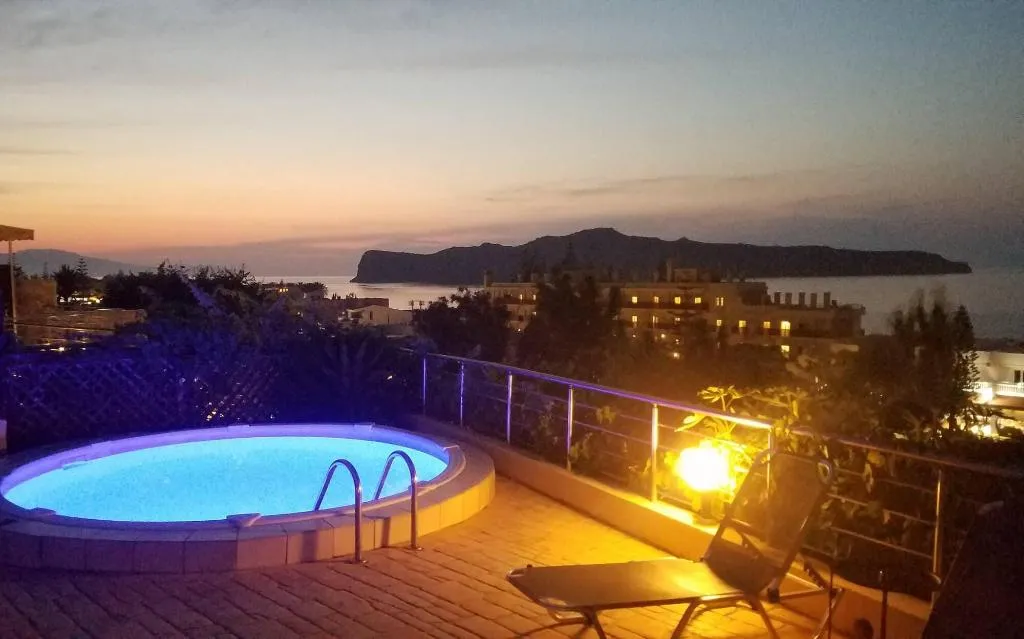 Sports and Entertainment, Blue Villas, Crete