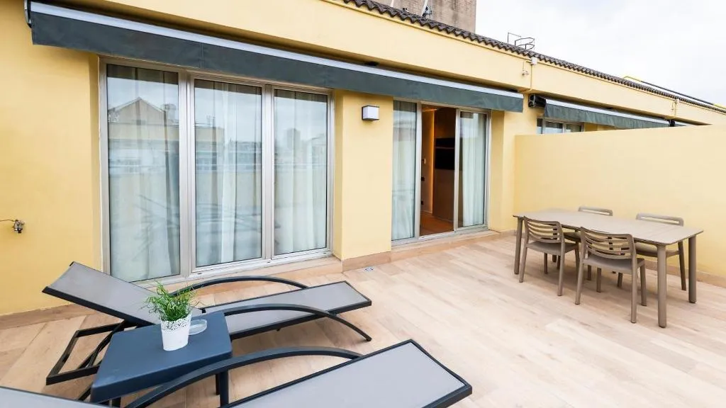 SUITE WITH TERRACE Room, Aparthotel Atenea Calabria, Barcelona